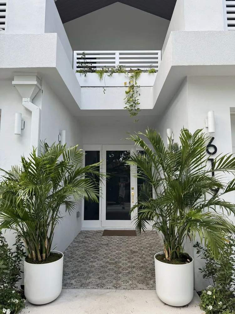 Top-rated residential landscaping for residential properties in Fort Lauderdale, FL by Happy Trees