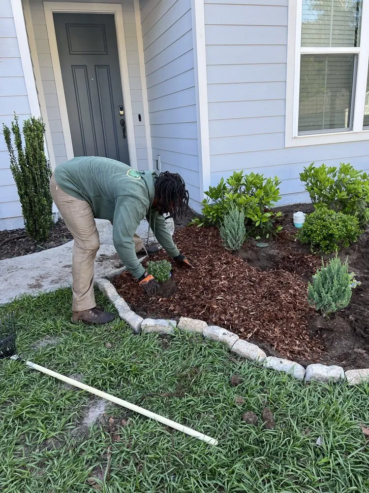 Custom lawn care service for outdoor upgrades across Jacksonville, FL - Happy Turf