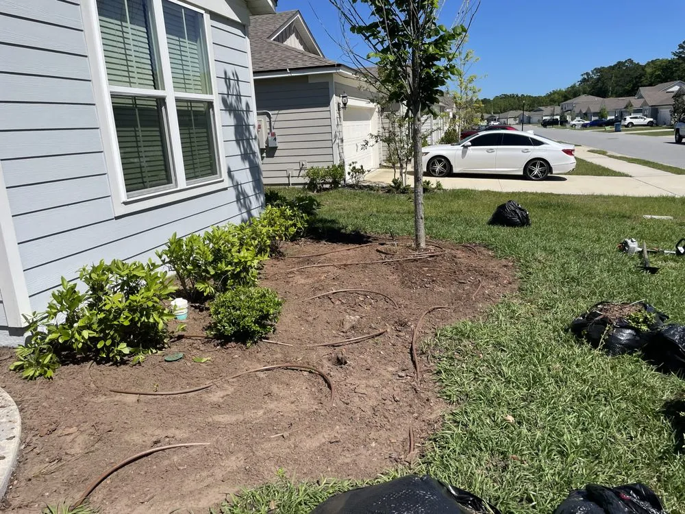 Professional outdoor landscaping experts serving Jacksonville, FL - Happy Turf