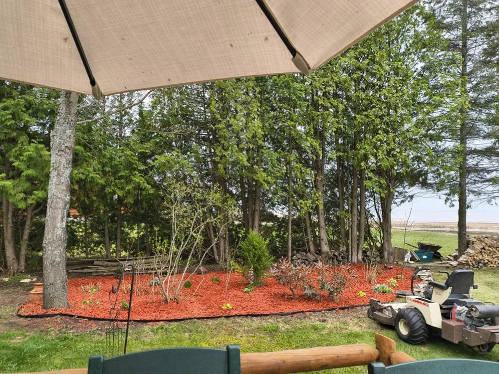 Custom lawn mowing service experts serving Gladstone, MI - Happyrock Handyman