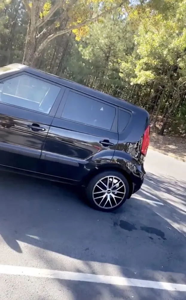 Trusted lawn mowing service for year-round maintenance in Lilburn, GA by Harb