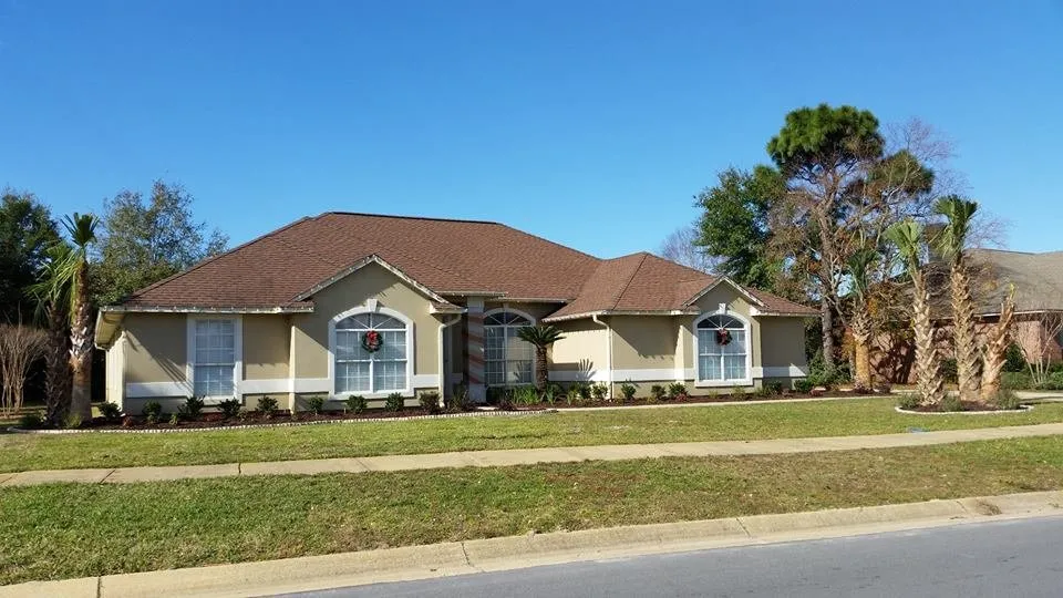 Custom lawn mowing service for beautiful yards across Pensacola, FL - Harbor Bay Landscaping