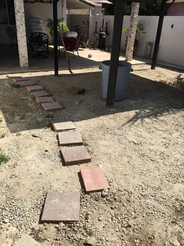 Local lawn mowing service for year-round maintenance across Los Angeles, CA - Harbor City Mantenance and Landscape