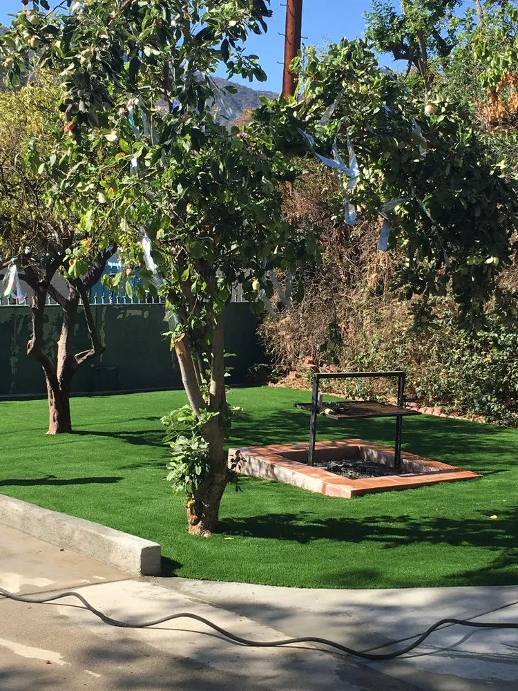 Professional residential landscaping experts serving Los Angeles, CA - Harbor City Mantenance and Landscape