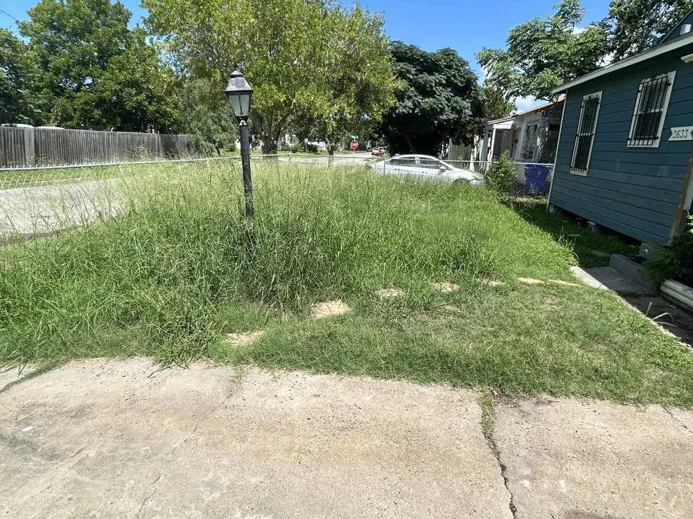 Expert residential landscaping for beautiful yards in Corpus Christi, TX by Harbor Lawn Care