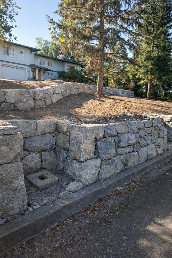 Expert garden landscaping experts serving Medford, OR - Hard Edge Construction