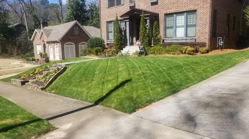 Custom garden landscaping experts serving Roswell, GA - Hard-Pro Landscaping