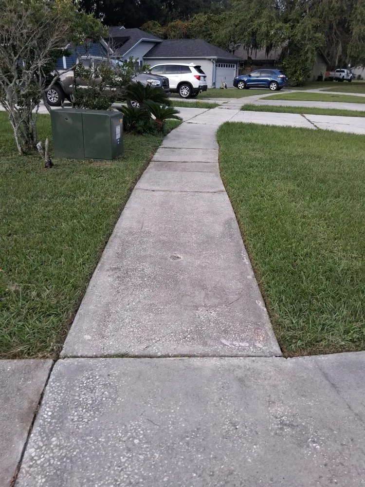 Top-rated residential landscaping in Fernandina Beach, FL - Hard Workin Bee Landscaping