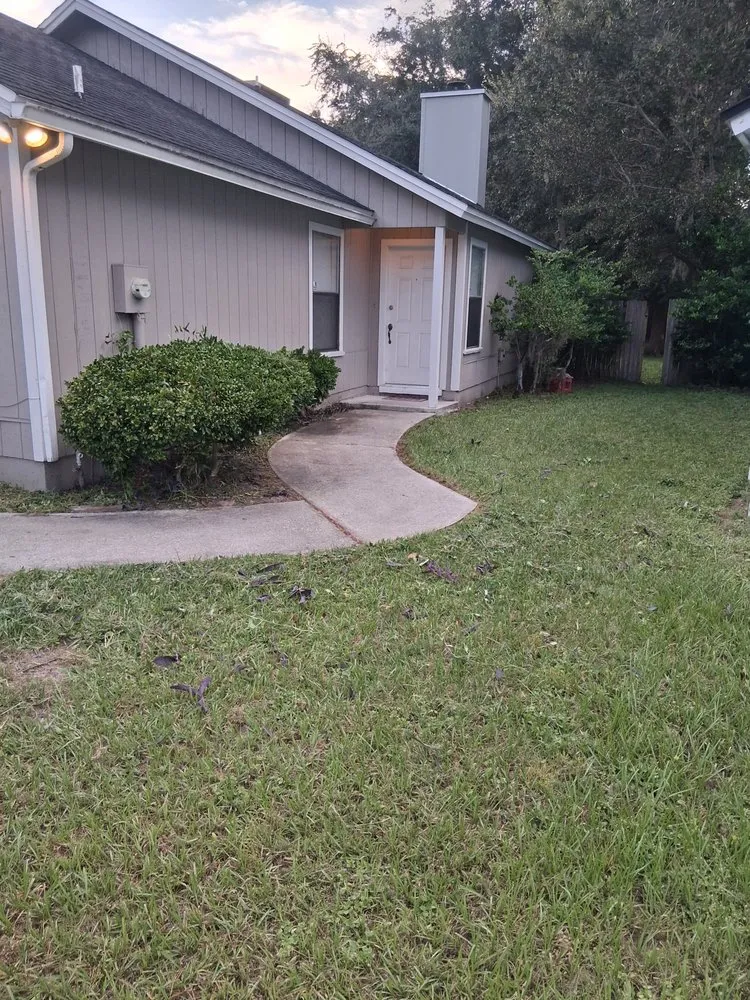 Trusted residential landscaping in Fernandina Beach, FL by Hard Workin Bee Landscaping