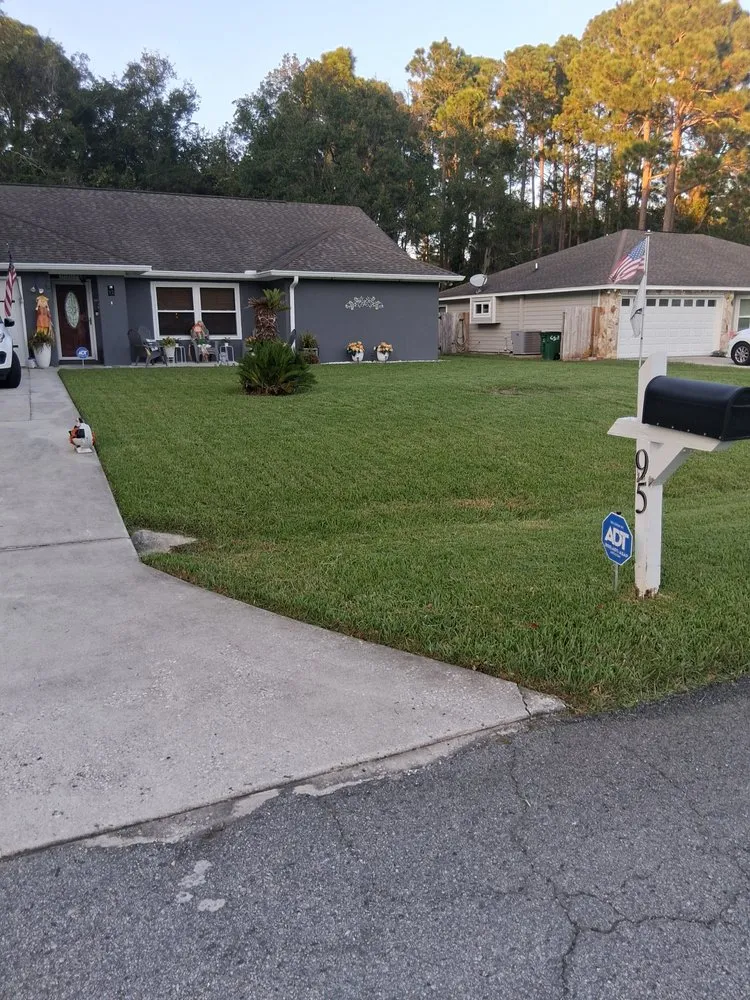 Expert yard maintenance in Fernandina Beach, FL by Hard Workin Bee Landscaping