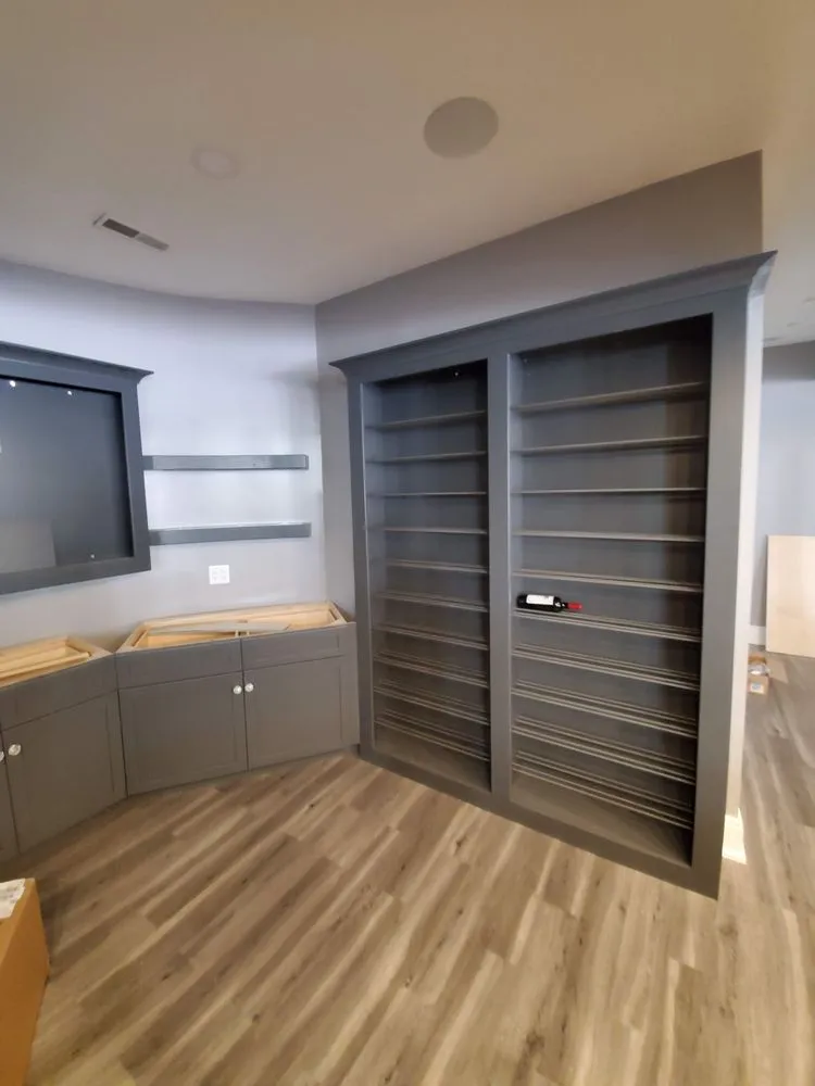 Expert yard cleanup service for outdoor upgrades across Akron, OH - Hard Working Young Men