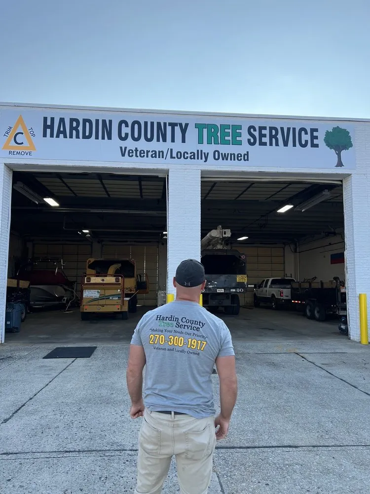 Affordable yard cleanup service in Elizabethtown, KY by Hardin County Tree Service
