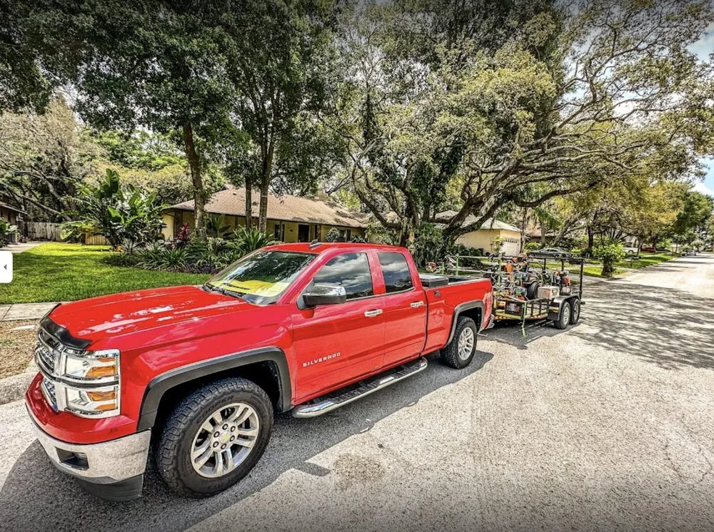 Top-rated landscaping services in Brandon, FL - Hardin Diamond Cut Lawn Care of Brandon FL