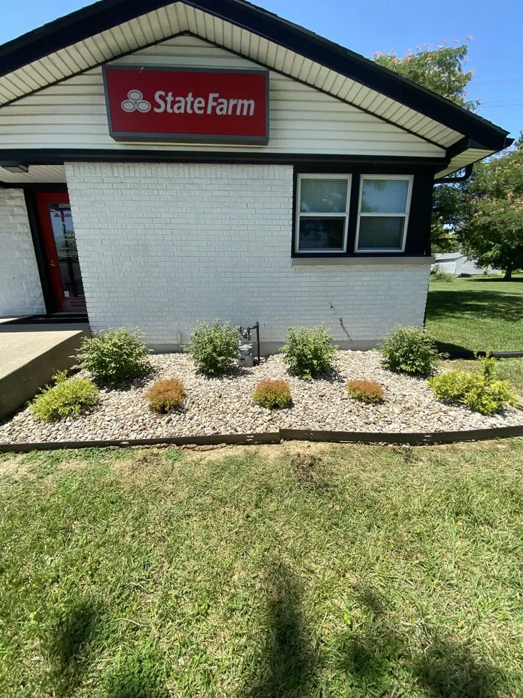 Reliable landscaping services experts serving Taylorsville, KY - Hardin Lawn Care