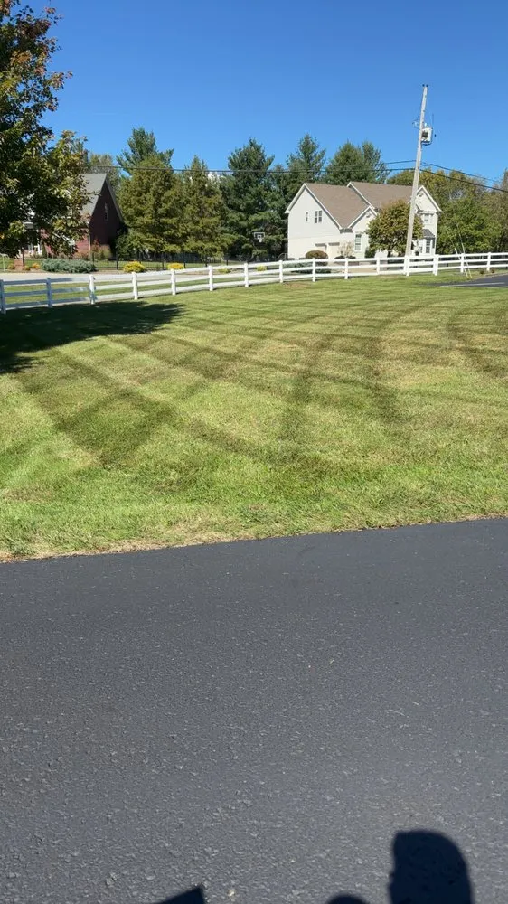 Custom garden landscaping for homes in Taylorsville, KY by Hardin Lawn Care