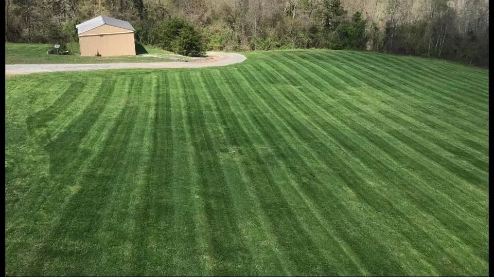 Custom landscaping services in Oak Ridge, TN - Hardin Valley Lawn & Landscape
