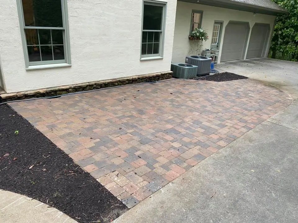 Affordable yard cleanup service for beautiful yards in Oak Ridge, TN by Hardin Valley Lawn & Landscape