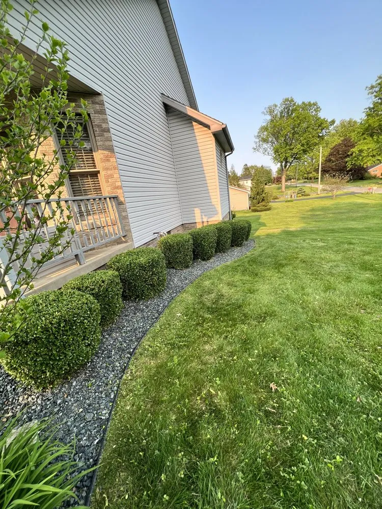 Reliable lawn mowing service experts serving New Castle, PA - Harding Lawn & Landscape