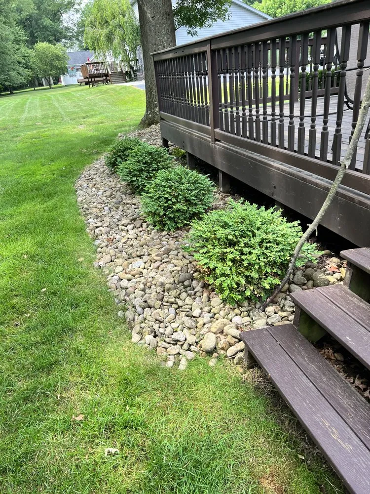Top-rated garden landscaping experts serving New Castle, PA - Harding Lawn & Landscape