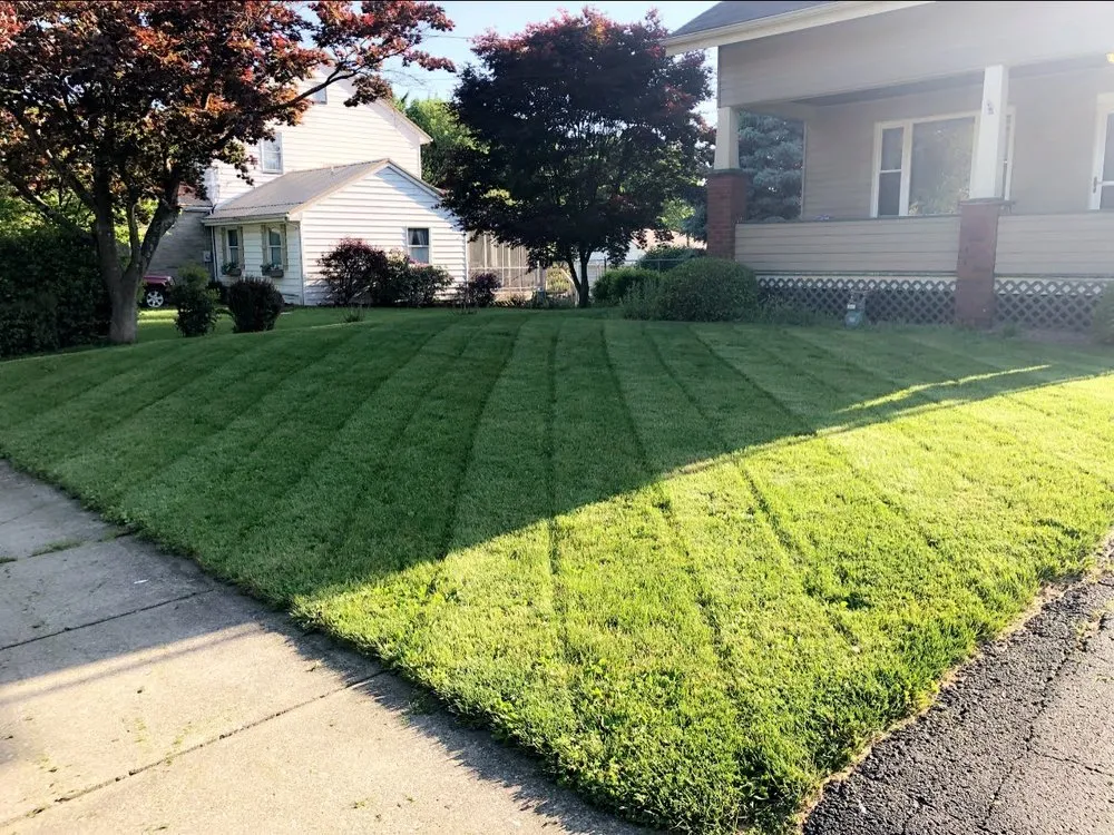 Custom residential landscaping in New Castle, PA by Harding Lawn & Landscape