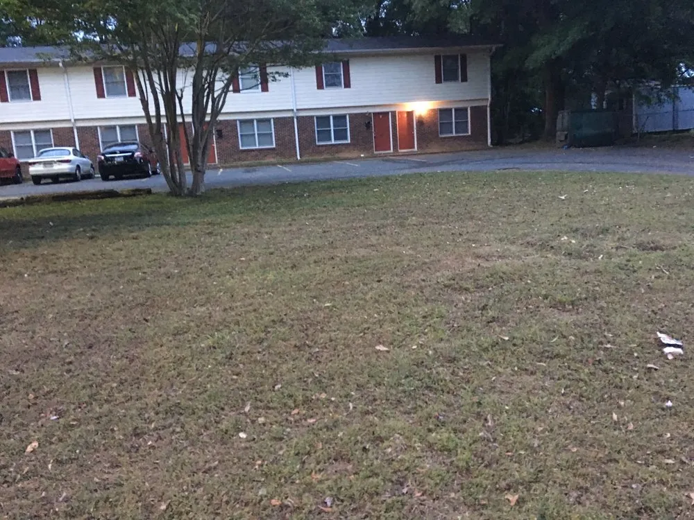 Top-rated garden landscaping experts serving Gastonia, NC - Hardin's Lawn & Pressure Service