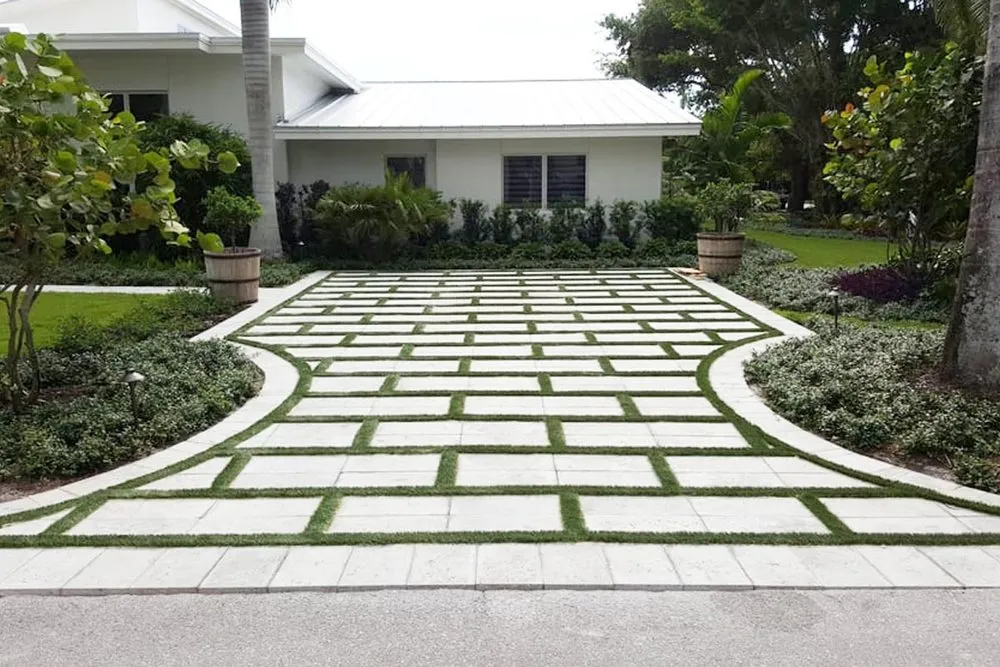 Local landscape design in Southampton, NY by Hardland Masonry & Landscaping