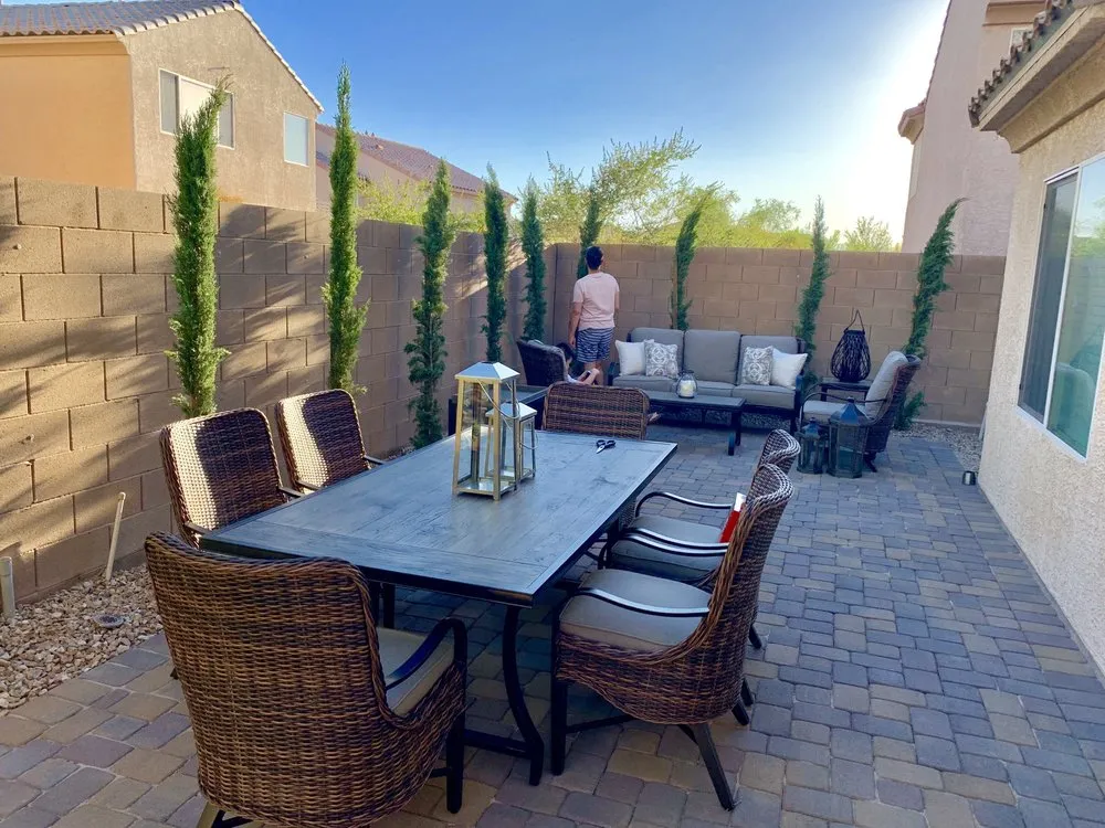 Affordable lawn care service experts serving Las Vegas, NV - HardRock landscaping & design