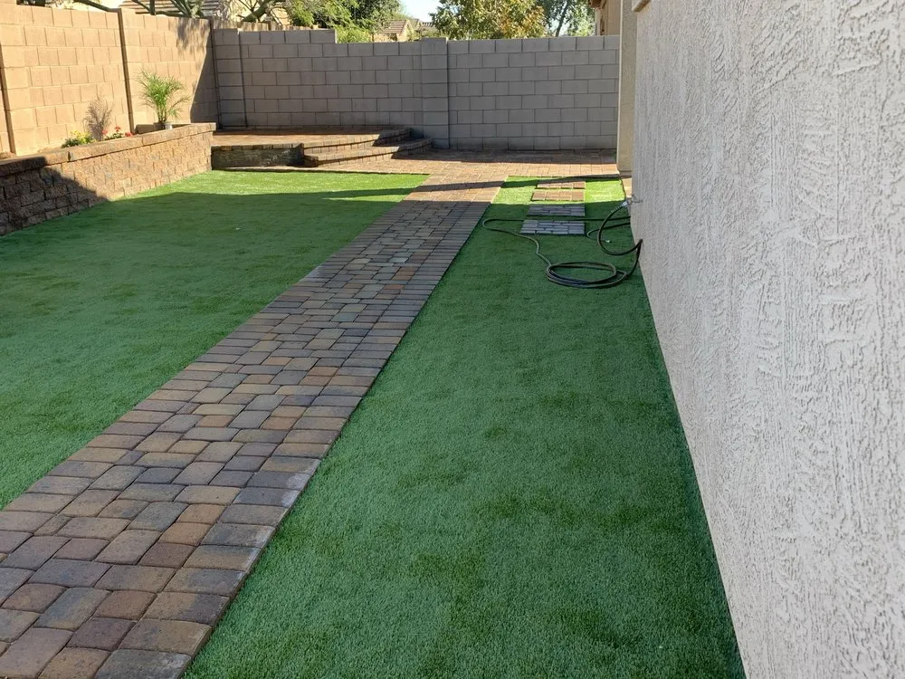 Professional residential landscaping in Avondale, AZ - Hardscape & Landscape