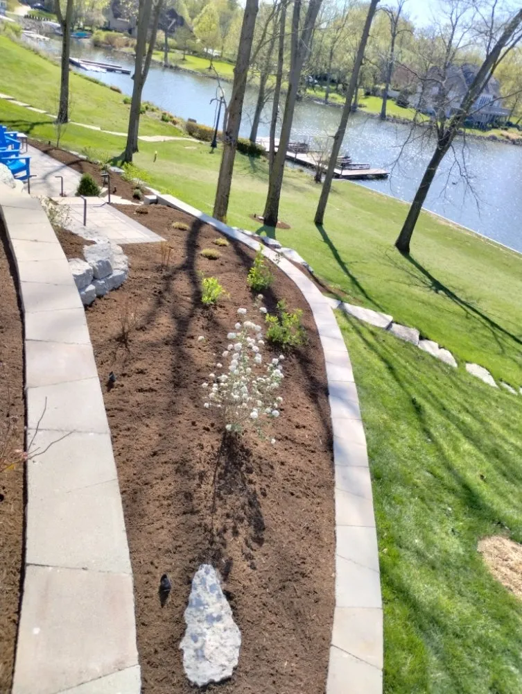 Top-rated outdoor landscaping for beautiful yards in Anderson, IN by Hardscape