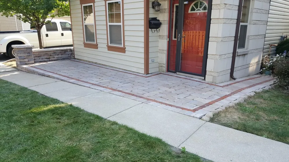 Expert residential landscaping for year-round maintenance in Chicago, IL by Hardscape Creations