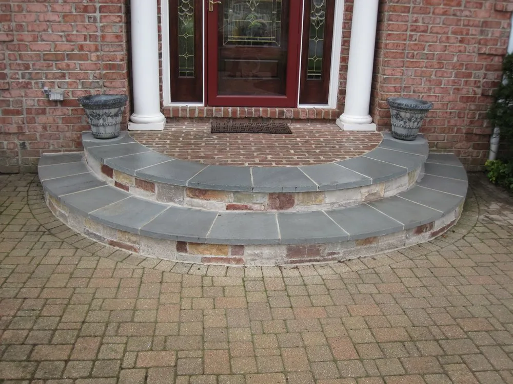 Reliable lawn care service in Chicago, IL - Hardscape Creations