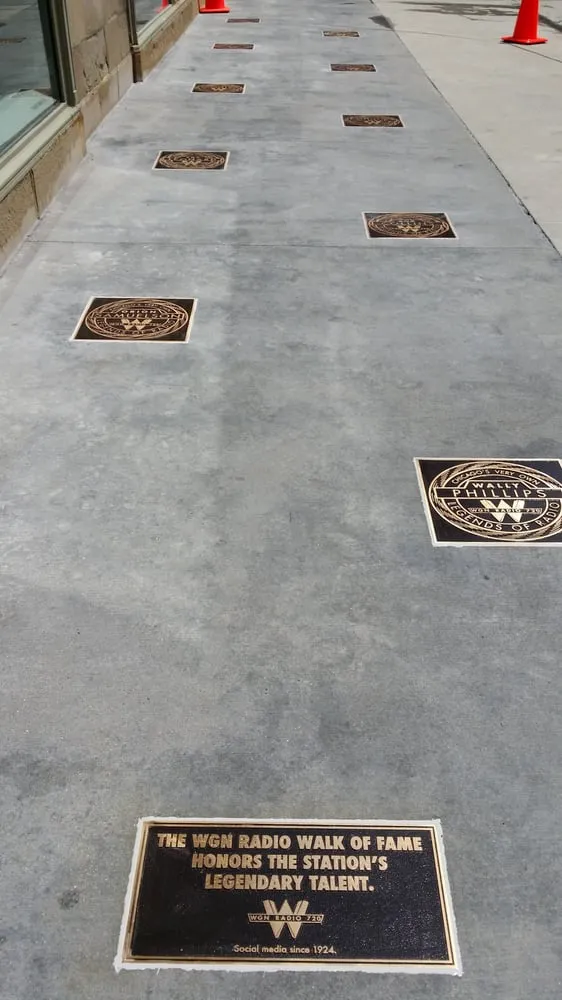 Local yard cleanup service for year-round maintenance in Chicago, IL by Hardscape Creations