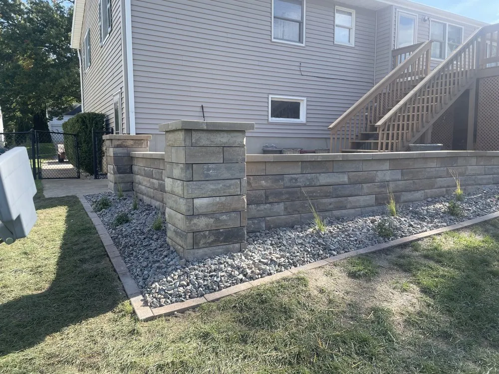 Reliable residential landscaping near you in Ottawa, IL by Hardscape Elements