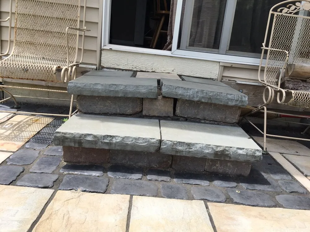 Expert garden landscaping in Yorkville, IL by Hardscape Group Landscaping