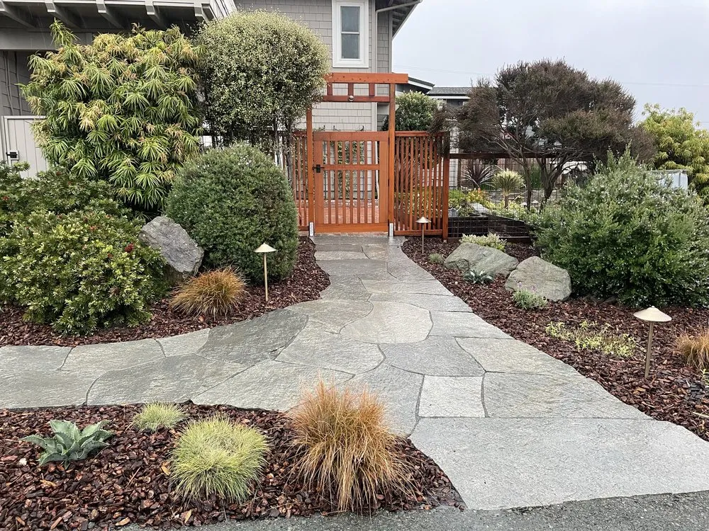 Reliable yard maintenance in Cambria, CA by Hardscape Heaven