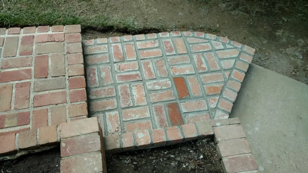 Professional residential landscaping in North Canton, OH by Hardscape Masters