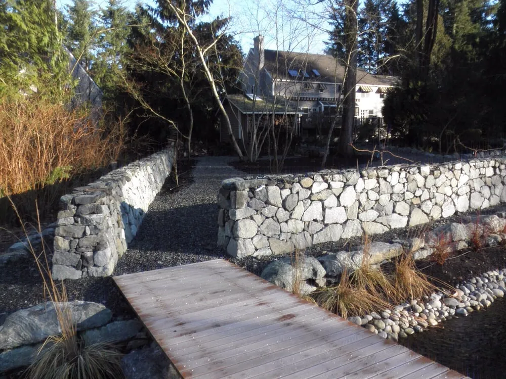 Custom yard maintenance with custom design in Sammamish, WA by Hardscapes By Design