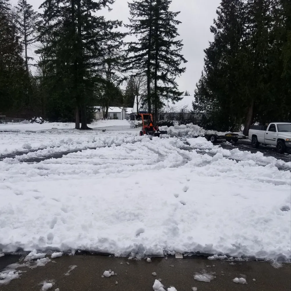 Local garden landscaping experts serving Yelm, WA - Hardscapes Hauling