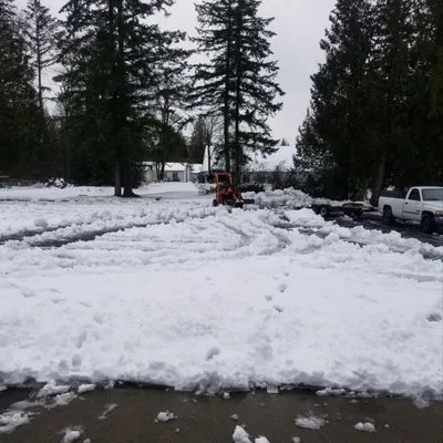 Hardscapes Hauling Logo