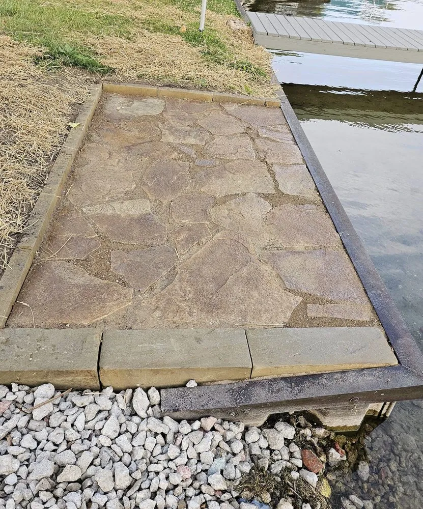 Top-rated garden landscaping for outdoor upgrades in Jackson, MI by Hardscapes