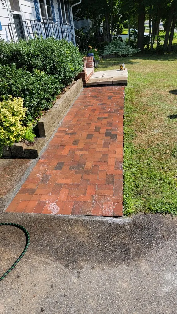 Custom lawn mowing service in Malden, MA - Hardy Landscapes and Masonry