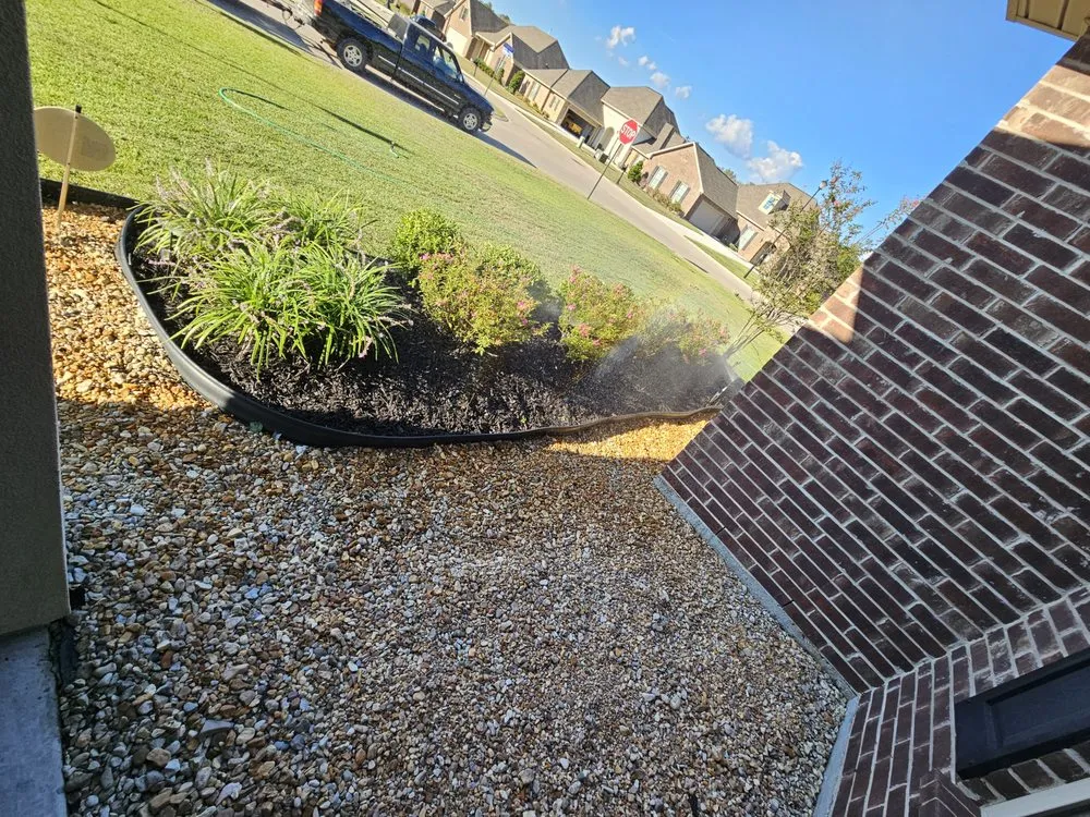 Custom landscape design in Zachary, LA - Hardy Lawn Care Service