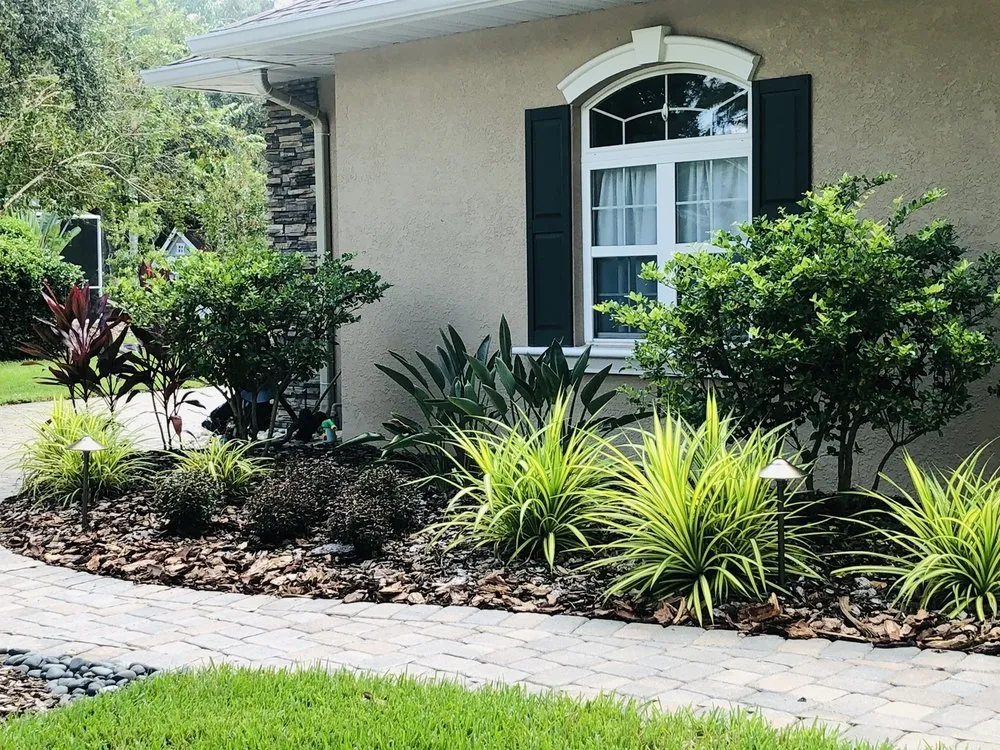 Top-rated landscaping services for residential properties in Bradenton, FL by Hardy Outdoor