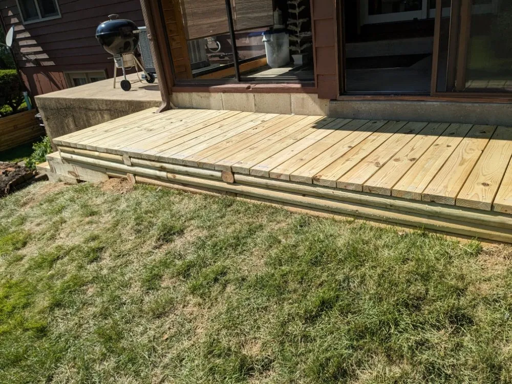 Reliable garden landscaping in Mansfield, IL by Hardy's Ground Maintenance