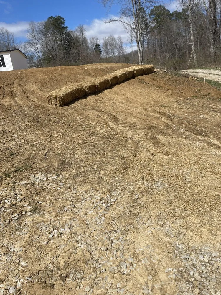 Trusted lawn mowing service experts serving Clinton, TN - Hargett Landscaping