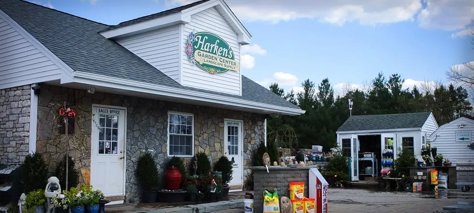 Trusted residential landscaping experts serving East Windsor, CT - Harken's Landscape Supply & Garden Center
