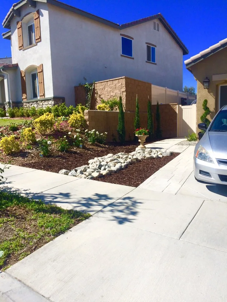 Expert yard maintenance with custom design across Menifee, CA - Harlin Lawn Service