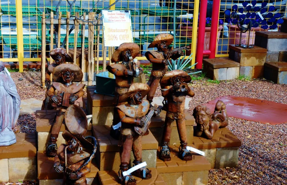 Trusted lawn mowing service in Tucson, AZ - Harlow Gardens