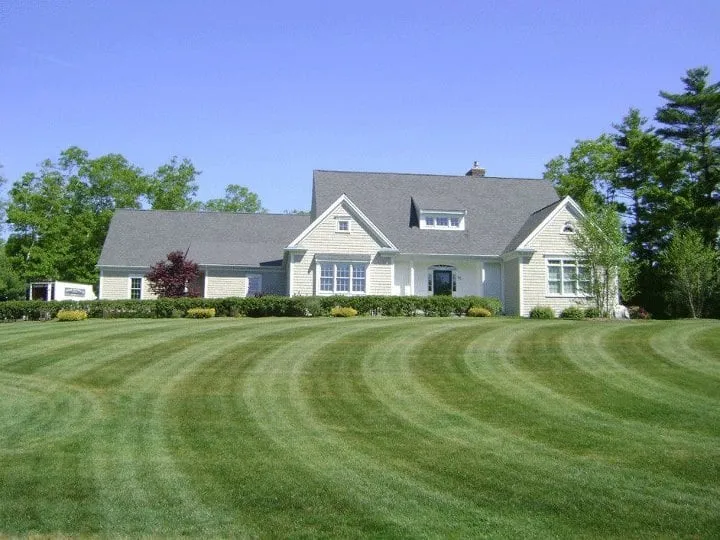 Professional lawn care service in Plymouth, MA - Harmon & Sons