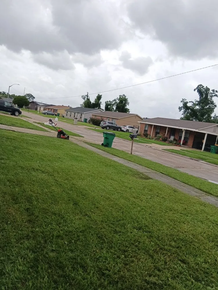 Reliable lawn mowing service for residential properties in Marrero, LA by Haroldjr Lawnmower Service